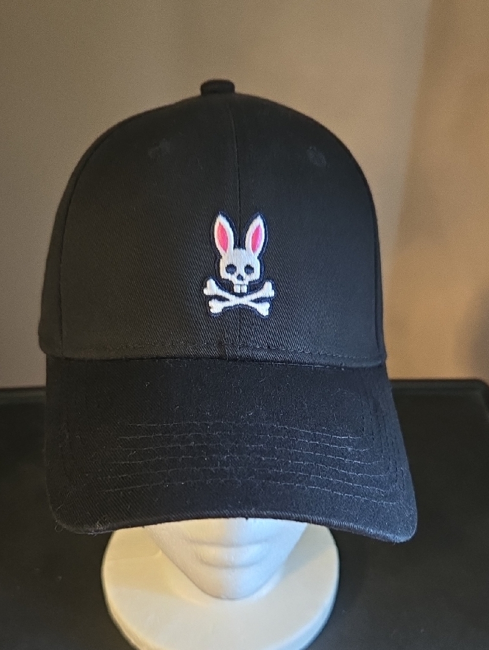 PSYCHO BUNNY Black Baseball Cap with embroidered Bunny on Front 100% Cotton